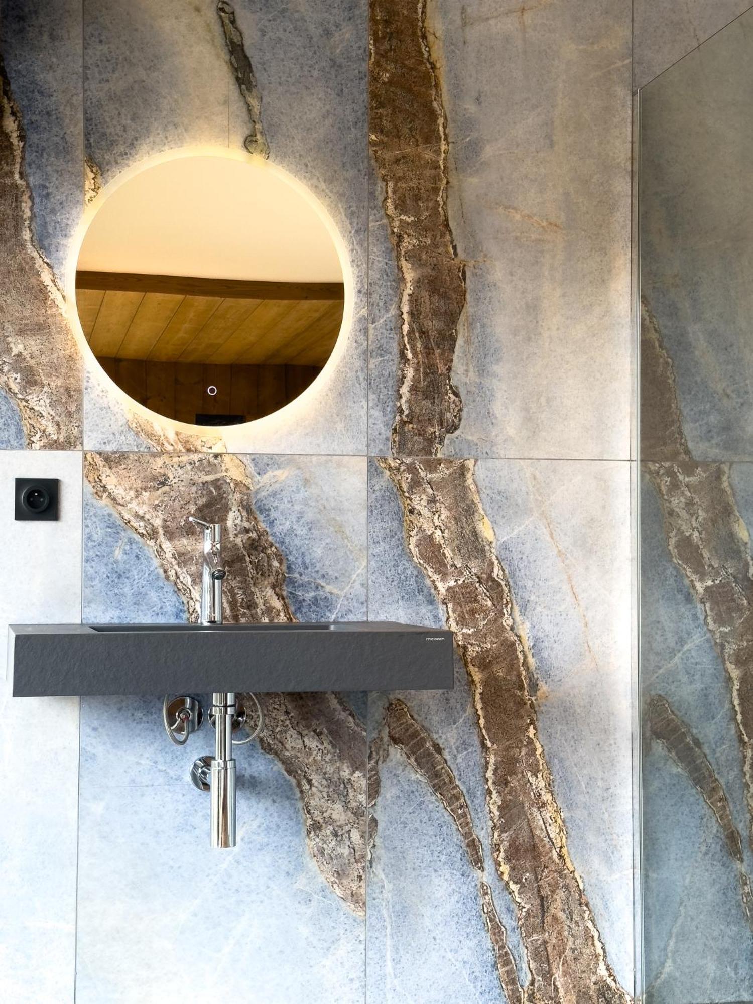 Grand Hotel L'Ermitage Font-Romeu-Odeillo-Via المظهر الخارجي الصورة